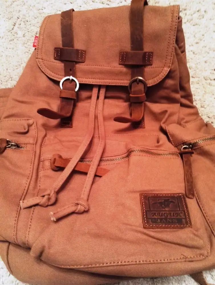 Рюкзак хороший, сшит качественно. Рекомендую. Backpack good quality sewn. I recommend.