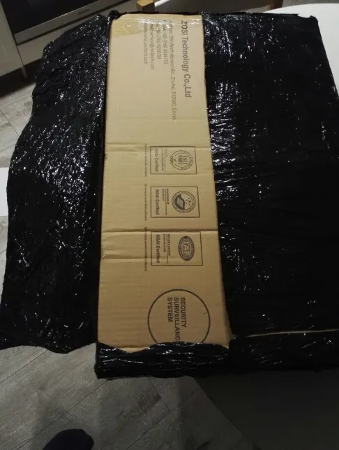 в работе пока не проверял, допишу если что-то не так..по качеству съемки ничего сказать не могу... но скорость доставки!!!! заказал 12.11 доставили курьером до двери 15.11!!!)) упаковка не нарушена, комплект как в описании. советую продавца!!