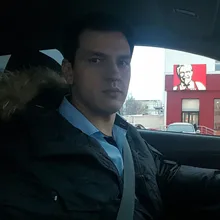 A***v