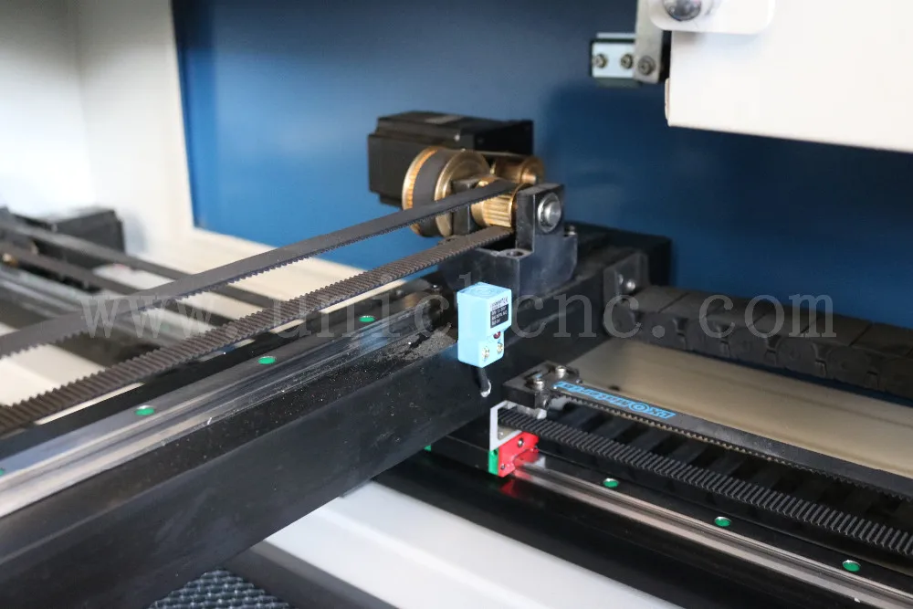 UNICHCNC mdf CNC инструменты для резки лазерного станка лазерный станок для резки древесины co2 лазерный гравировальный станок