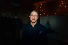 A***v