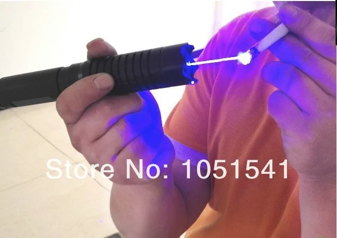 Escala de Papel a 10000 Alta Potência Mais Poderoso Militar 450nm 100000m Caneta Ponteiro Laser Azul Foco Ajustável Queima Metros 21 Esporte e Lazer