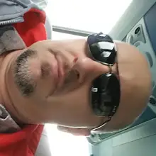 l***i