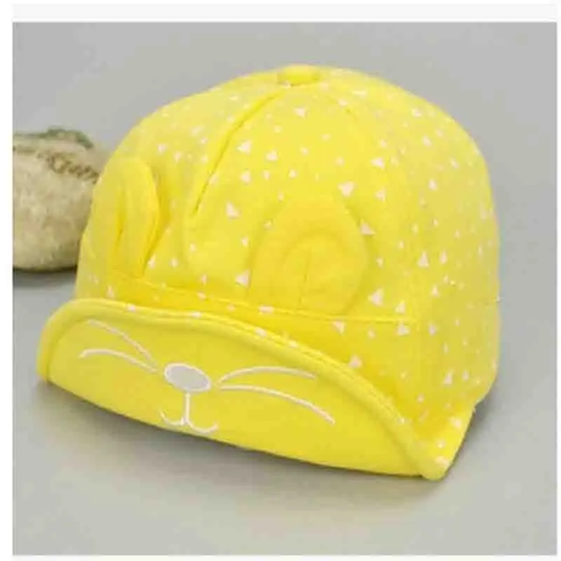 Yellow B 3 вида стилей с рисунком из мультфильма, красивая детская младенцев хлопковый комплект одежды с изображением котика, мягкие края невыгорающий Шапки Повседневное летний головной убор Бейсбол Кепки 6-18 месяцев - Цвет: Yellow B