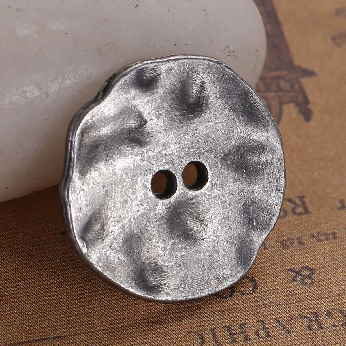 

FUNIQUE 10PCs Metal Buttons For Clothing 2 Holes DIY Sewing Garment Accessories Jeans Button Crafts Ancient Silver20 x19mm