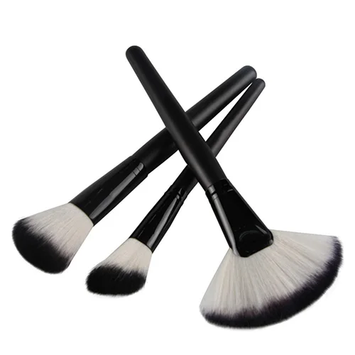 

3Pcs Nylon Angled Fan Shaped Power Foundation Blush Brushes Makeup Tool Kit