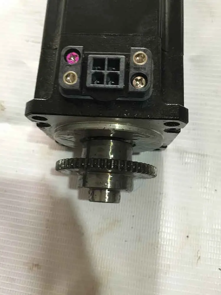 A06B-0116-B804 Серводвигатель A06B-0116-B804 серводвигатель переменного тока A06B-0116-B804 хорошем состоянии