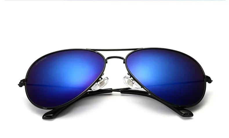 blackdarkblue_02