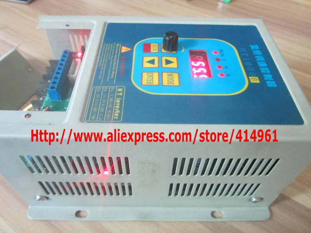 HT1000B используется преобразователь частоты 220V 1.5KW