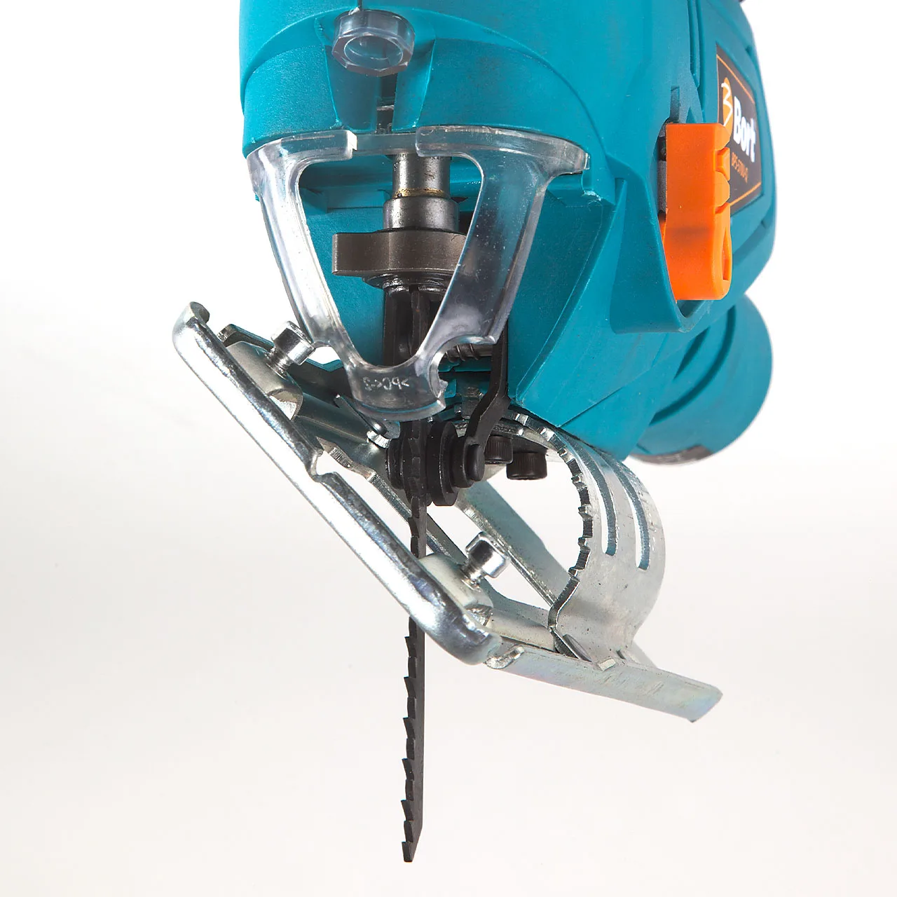 Лобзик электрический Bort BPS-570U-Q (мощность 570 Вт, быстрозажимной патрон, маятниковый механизм, подключение к пылесосу)