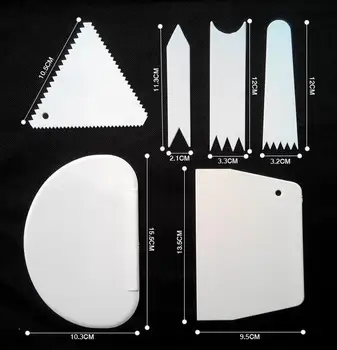 

100 sets (6pcs/set) Plastic Cake Smoother Cake Scraper Spatula Set Dough Cutter Multifunction Blade For Cakes Christmas Baking