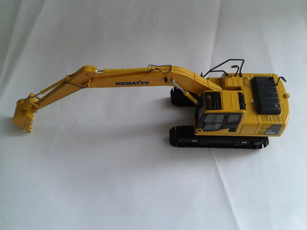 1:50 Komatsu PC200-8 экскаватор игрушка