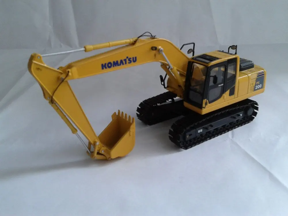 1:50 Komatsu PC200-8 экскаватор игрушка