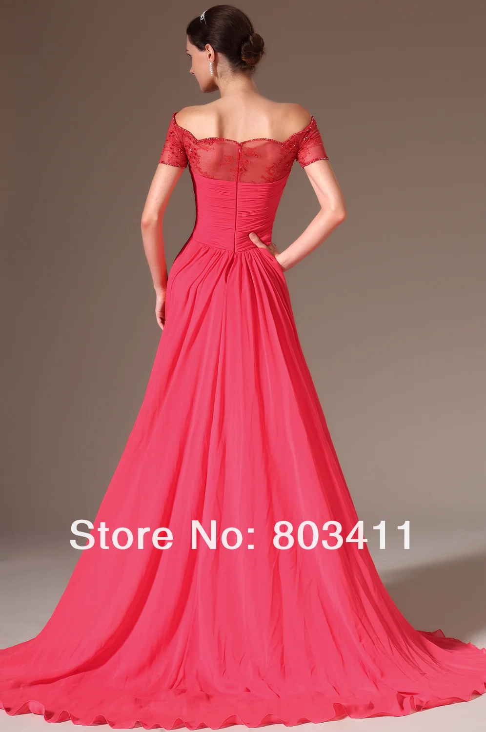 Новое красное кружевное вечернее платье с вырезом лодочкой и рукавами-крылышками