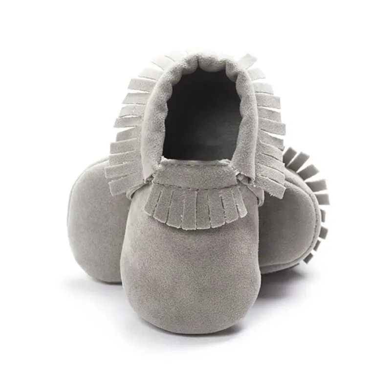 Детские мокасины мягкая moccs Обувь для новорожденных мальчиков и девочек Bebe бахрома на мягкой подошве нескользящая обувь кроватки из искусственной кожи замшевая обувь