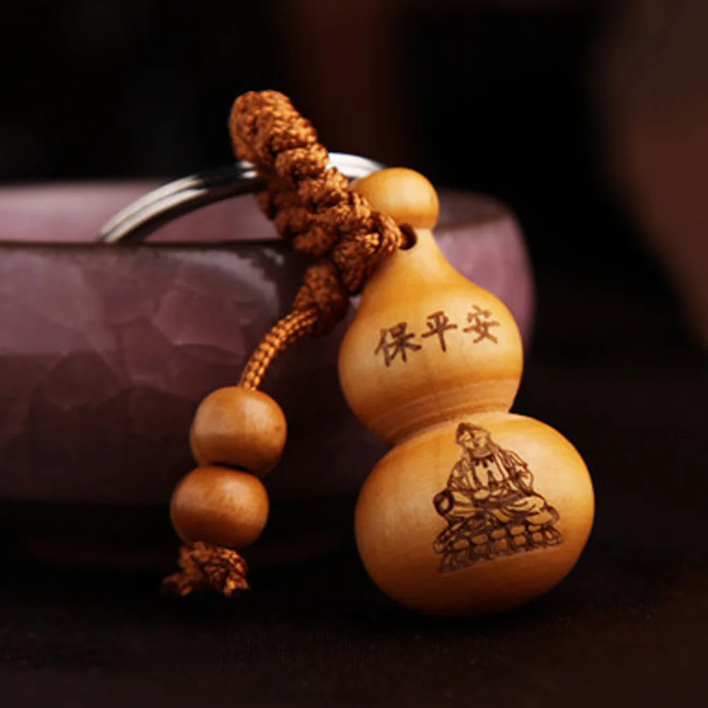 

Hot Chinese Traditional Good Luck Gourd Keychain Cute Mini Peach Wood Key ring Wishful Lucky Pendant Car Keys Ornaments
