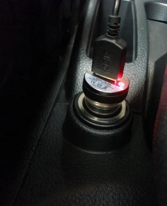 Мини-usb зарядное устройство для авто с контрастным Зарядное устройство Универсальный адаптер для iPhone 6s 6 плюс 6 5S 5 4 4S 3g 3g S ipod mp4 samsung s6 edge s6 s5 note 5 4 3 100 шт