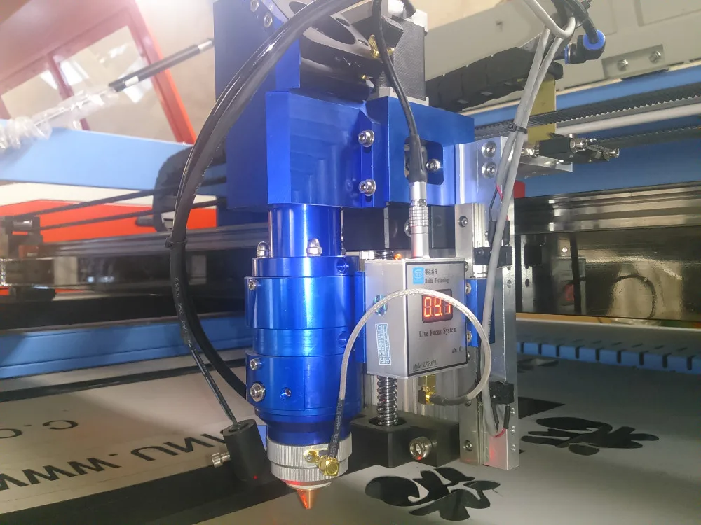 UNICH co2 cnc лазерная машина для резки металла для нержавеющей стали углеродистая сталь акриловые фрезерные резаки