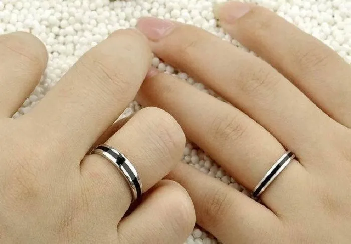 Цена за пару серебро Цвет Черный Крест Пара Anneaux Lover обручальное кольцо благословение кольцо Размеры 4.5-10.5 Bague кольца для женщин бижутерия