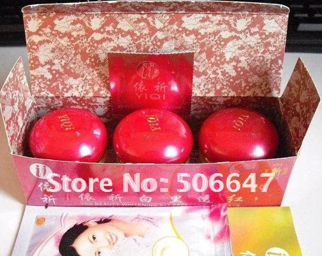 YIQI RED3.jpg