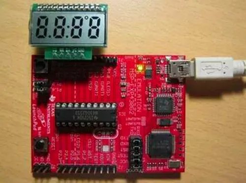 3,3 в сегментный жидкокристаллический/HT1621 привод/маломощный lcd/SCM для 51/электронный компонент