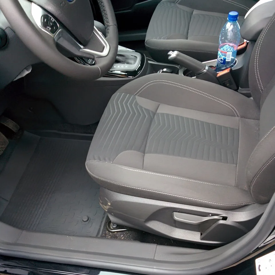 Резиновые коврики для Ford Fiesta(-) с высокими бортиками(Seintex 86416