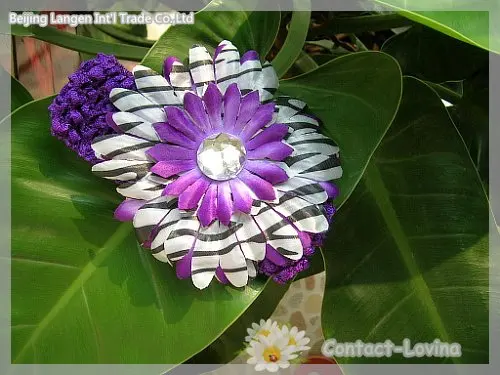 Бесплатная доставка xms's flowerwholesale 40% скидка 4 inch Гербера цветок ромашка + повязка на голову + клип toghter Дети Глава подарок для малышей /Xma