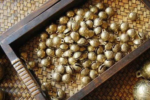 Nbb339 золотой латуни колокола 4 #, dia.18mm, 100 шт много, дракон windbells, лучшее предложение золотые металлические бусины