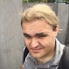 V***v