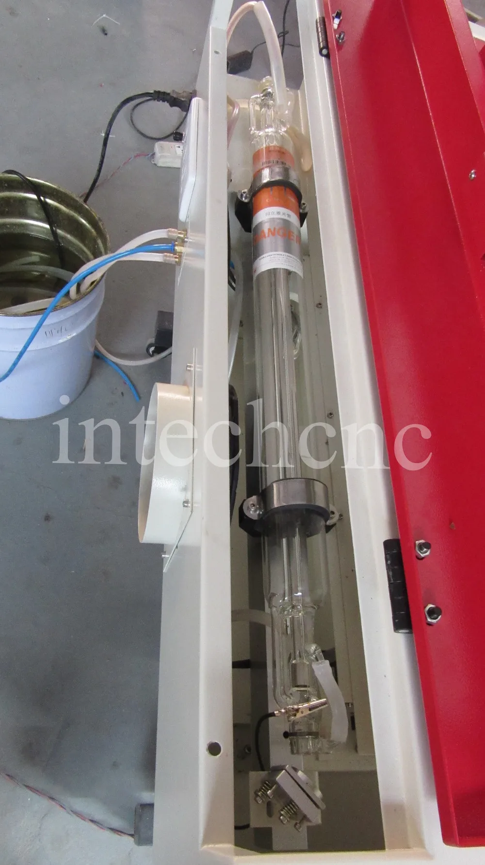 Широко используется 10 Вт co2 лазерная трубка 4040 INTECHCNC