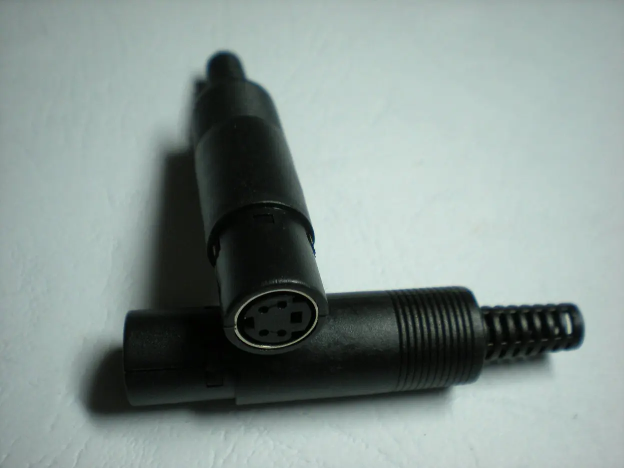 4 pin female mini 
