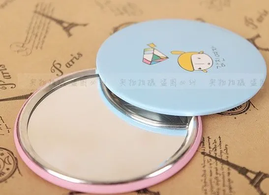 Trabalho ao Vivo Bonito dos Desenhos Espelho de Maquiagem Espelho de Maquilhagem Doce Animados Portátil Pequeno Espelho Projeto Circular Mulheres Presente Atacado 7 Beleza e saúde