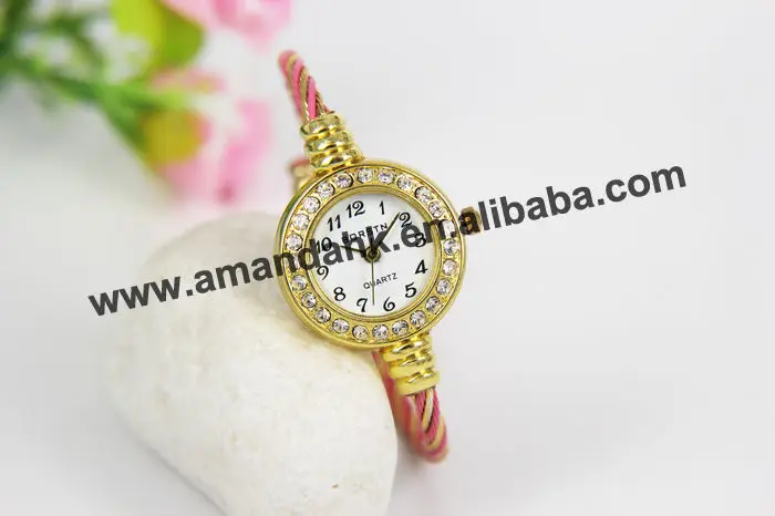 100 шт./лот, стальной проволоки леди Bangle Watch женщина горный хрусталь блеск платье кварцевые часы витая веревка браслет наручные часы