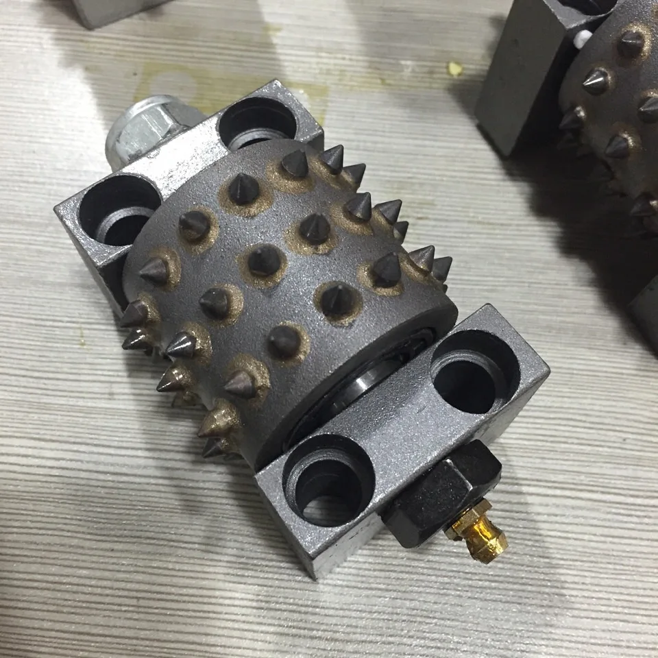 Bush Hammer Roller with Lubricant + Rotary Bush Hammer for Concretein