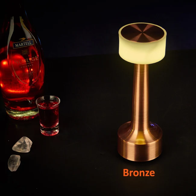 Lâmpadas de Mesa Inovador Novo Molde Led Power Bank Disponível Dropship 1pc Amostra só Pedido 2020 100% 4 Luminárias de mesa