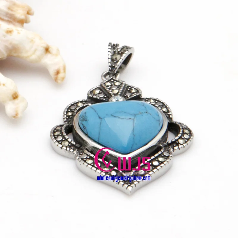 Royal Princess design heart of the ocean classic a... pendants