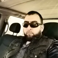 A***v