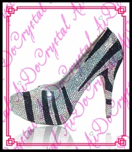 Aidocrystal heißer verkauf handgemachte schwarze und weiße strass streak high heel schuhe mode frauen pumpt abend-parteischuhe