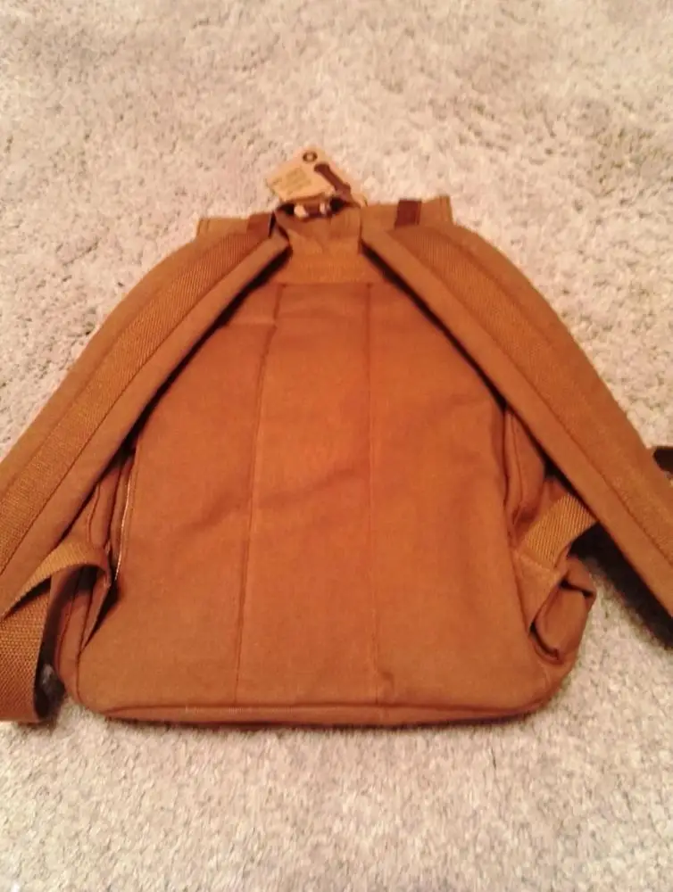Рюкзак хороший, сшит качественно. Рекомендую. Backpack good quality sewn. I recommend.