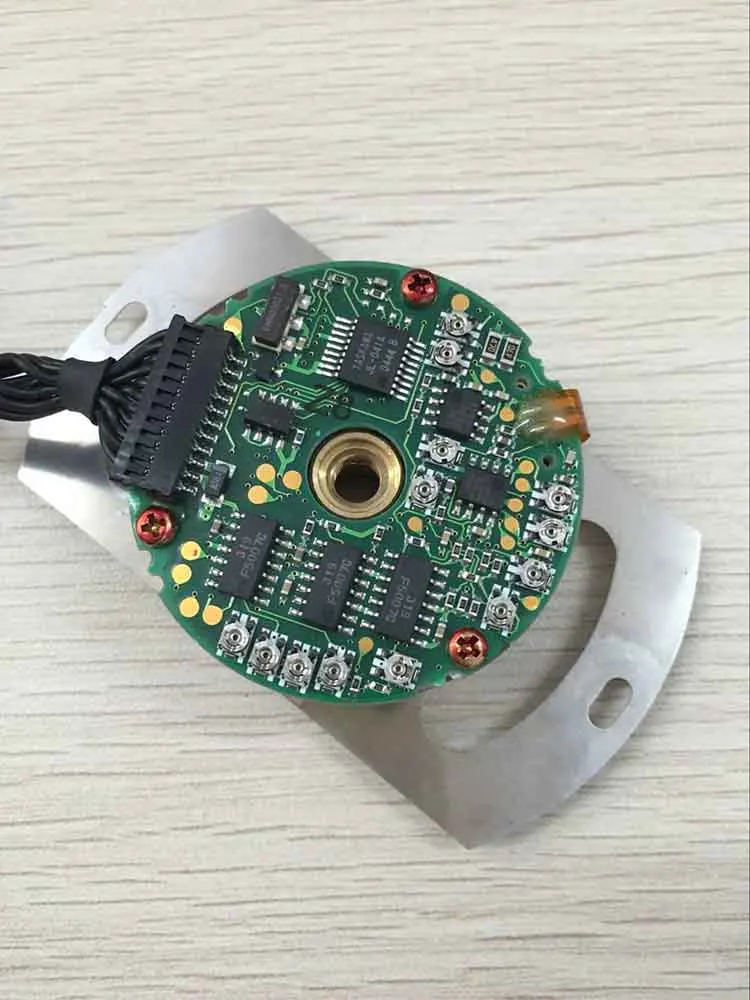 UTOPH-40AWM encoder UTOPH-40AWM rotary encoder UTOPH-40AWM fully tested working