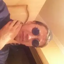 A***v