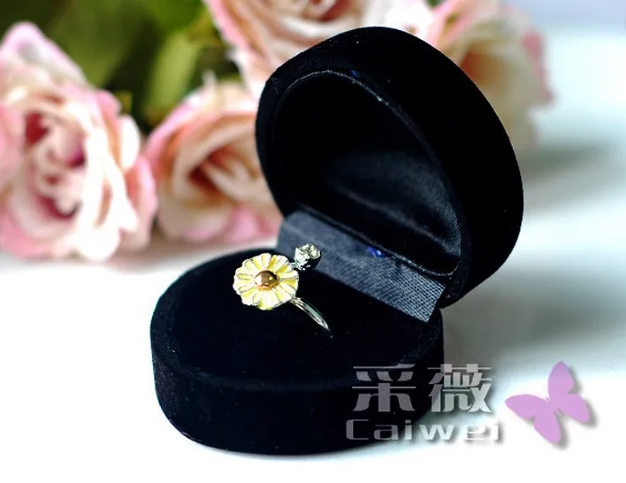 velvet ring display box004.jpg_.webp