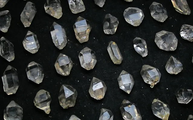190 AAA+ Одежда высшего качества Херкимер Diamond Crystal точка