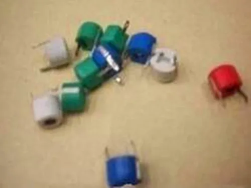 

Free Shipping!!! 4pcs Adjustable capacitance / 20P / Shelf /Electronic Component