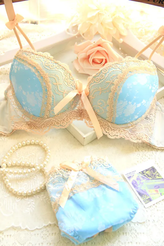 Free shipping 2014 new fashion palace thick underwear adjustable spaghetti straps girl sexy push up 3 breasted blue bra suit. (8)