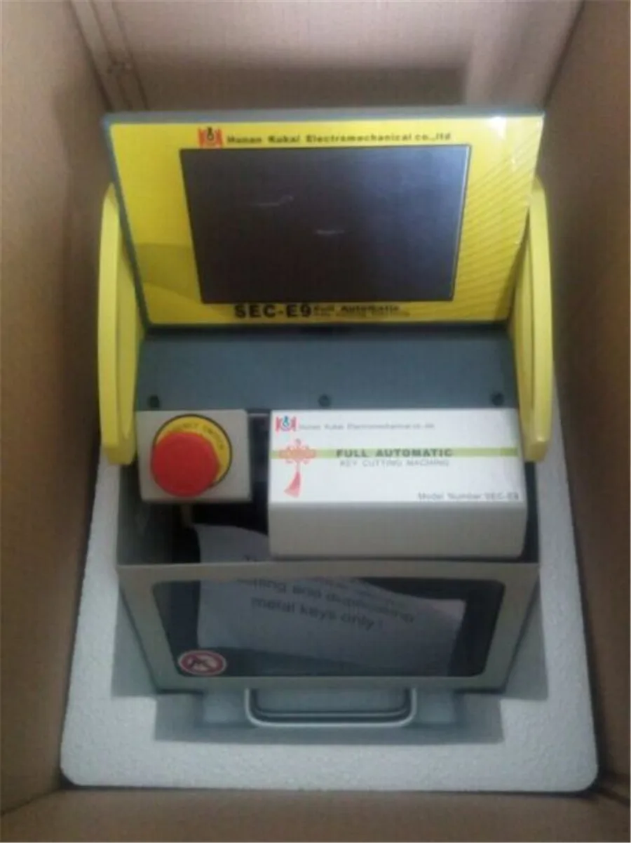 E9 key cutting machine (Alon USA)