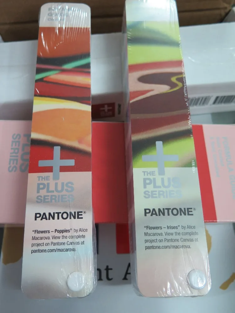 [PANTONE] формула гиды GG1305/7 Pantone цветовая карта, 1677 видов цветов Pantone