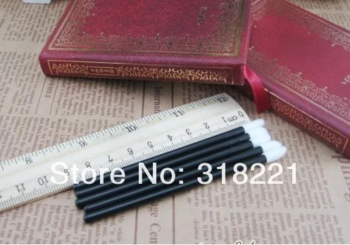 1500 шт./лот Горячая полезно Одноразовые Губы Кисть lipbrush Макияж инструмент