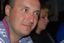 Y***v