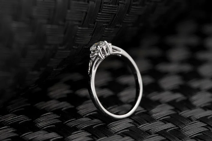 Iutopian Марка обручальное кольцо Сделано с австрийской Кристалл Stellux Одежда высшего качества# RG90671